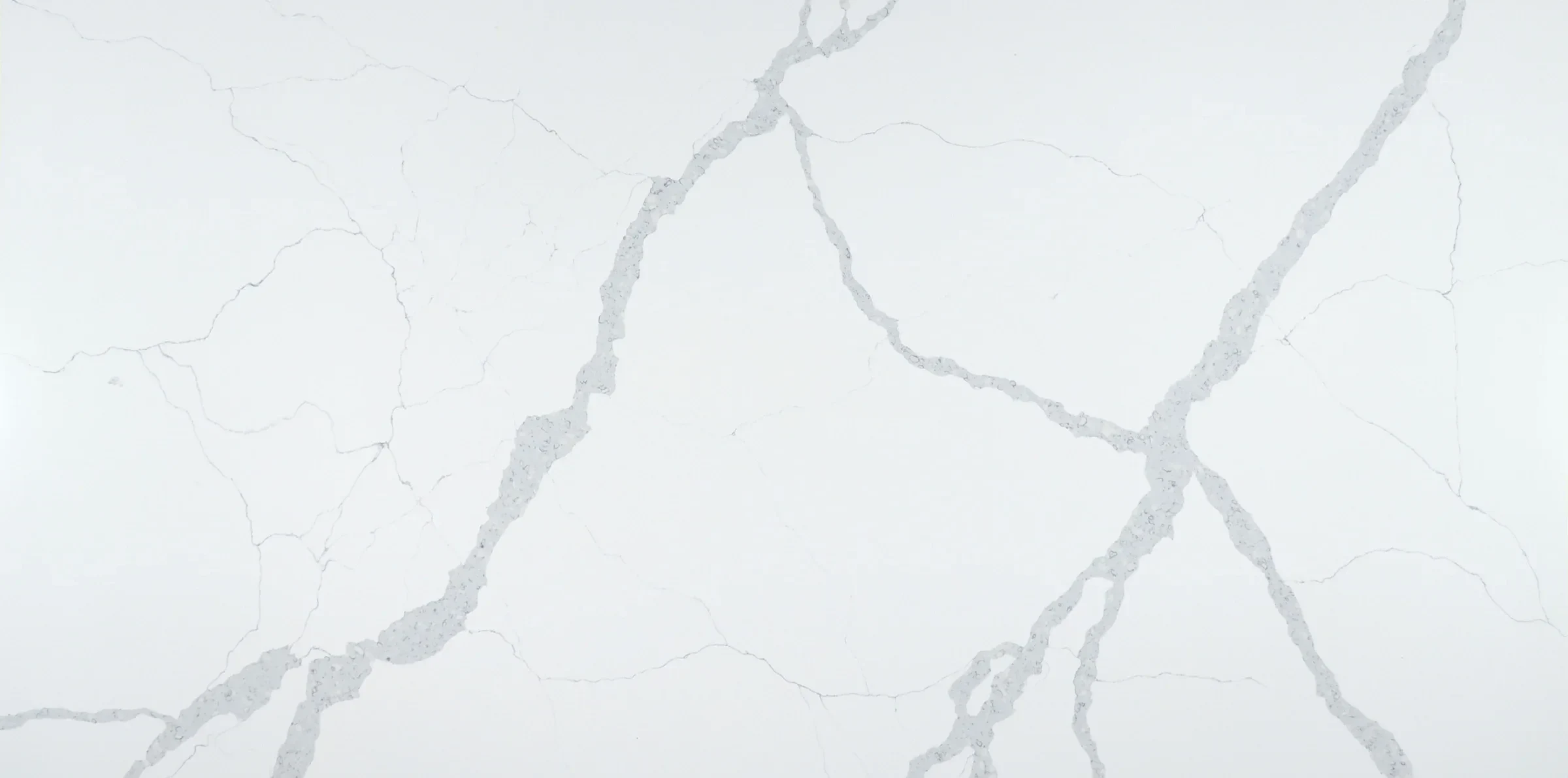 Full slab of Auro Quartz Calacatta 6610 quartz with bold grey veins