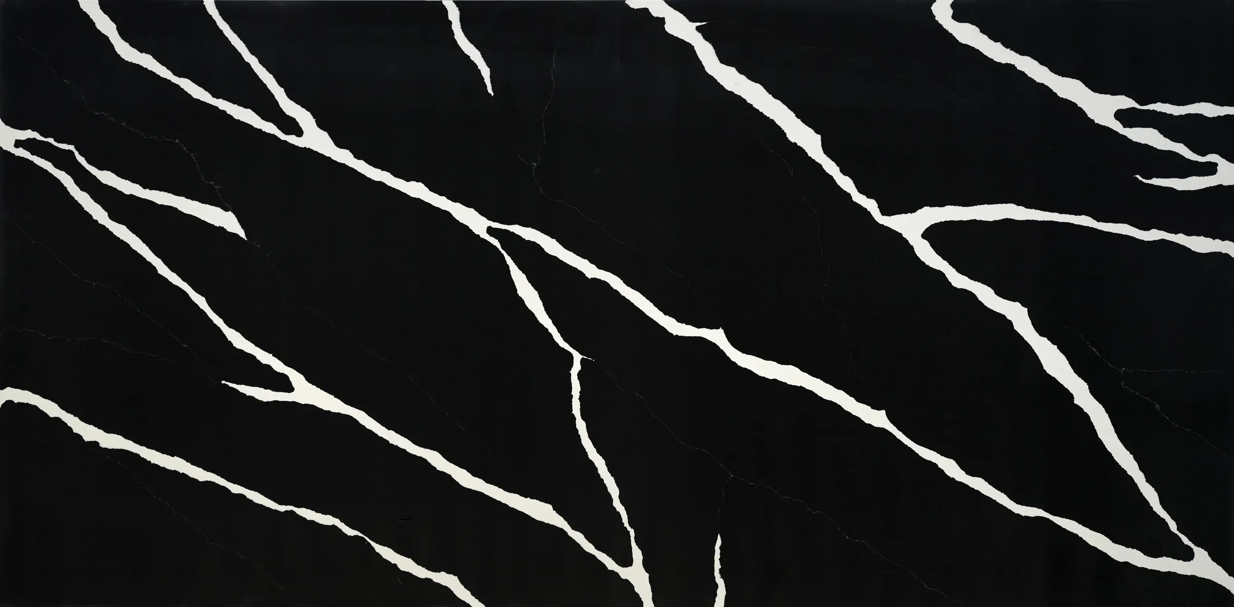 Full Auro Quartz Calacatta 6656 black quartz slab with bold white veins