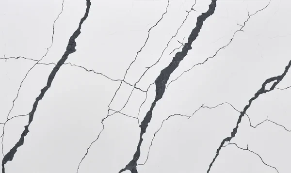 Auro Quartz Calacatta 6676 quartz slab, long black veins