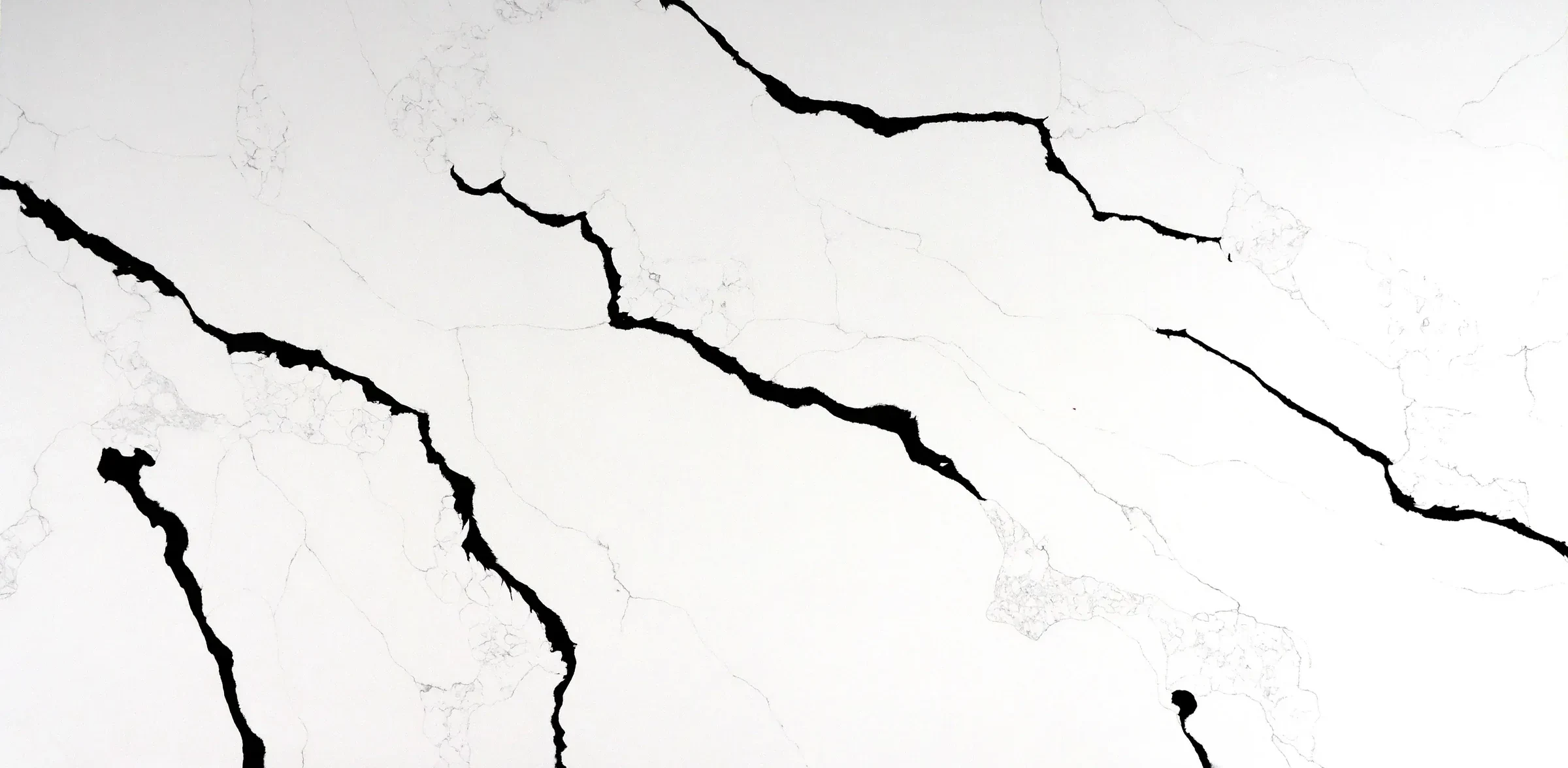 Full-slab photo of Calacatta 6924 quartz